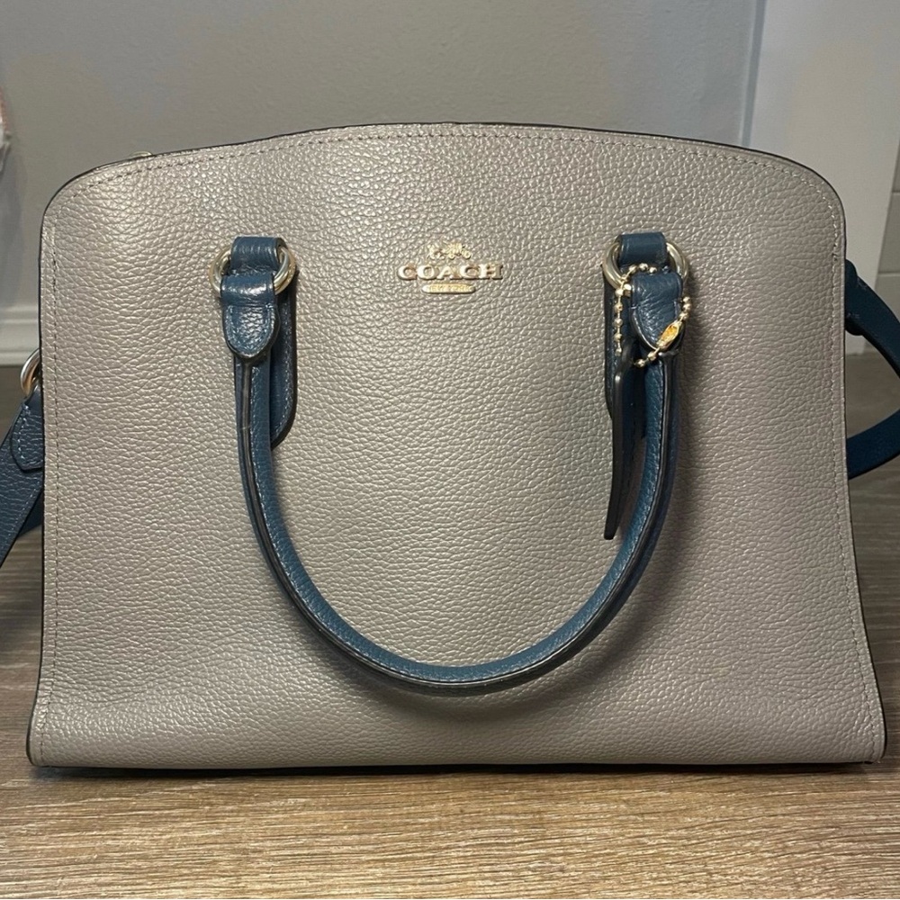 Coach Channing Carryall (76089)
- Gold/Heather Gray/Teal color block and